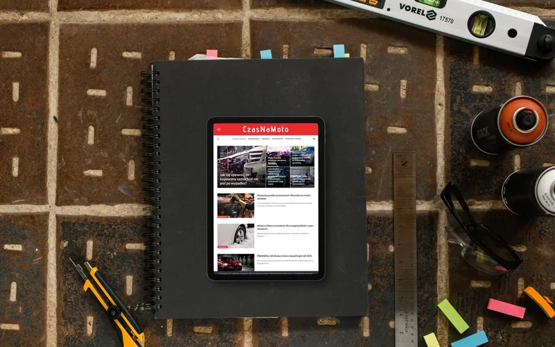 Czasnamoto website - automotive, built by Studio Arlek