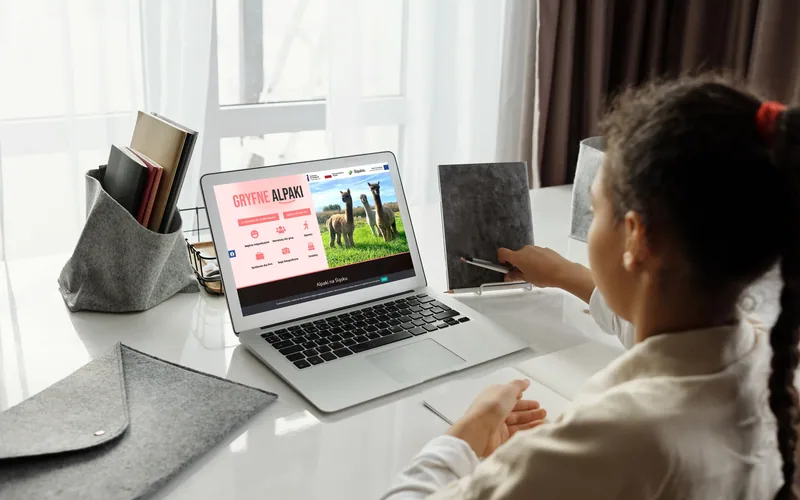 Gryfnealpaki website - pets & veterinary, built by Studio Arlek